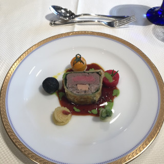 メイン