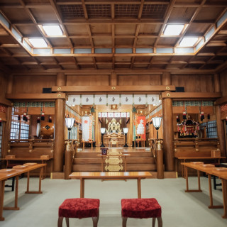 片山八幡神社神殿正面