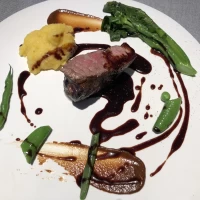 メインのお肉料理
