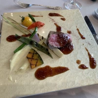 試食させて頂いたメインのオリーブ牛です。