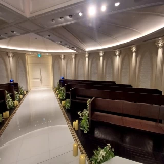 新郎新婦の誓いの場からゲストをみるところ