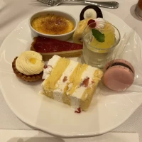 デザートビュッフェ