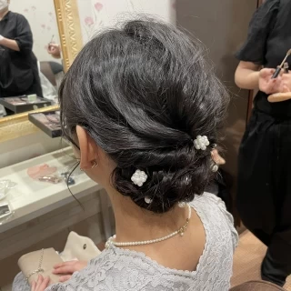 挙式会場でやってもらえるヘアメイク（9000円）