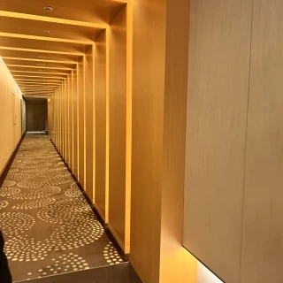 和装人前式廊下