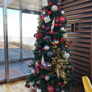 披露宴会場にあったクリスマスツリー