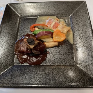 肉は美味しかったです。