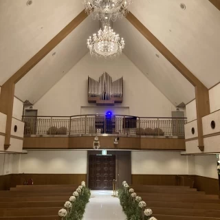 オルガンの生演奏も叶う