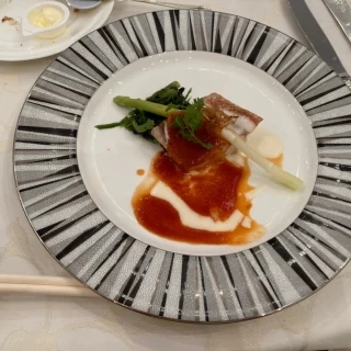 お魚の焼き加減が最高！ほろほろと溶けます！ソースも美味しい！