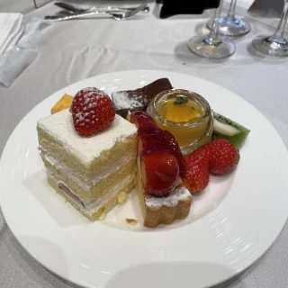 デザートビュッフェ