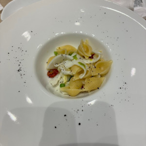 華やかさもなく、パスタも硬い。残すレベル。|627557さんのMia Via(ミアヴィア)の写真(2121828)