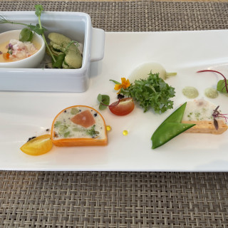 試食会の前菜とテリーヌ