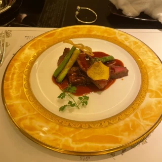 お肉料理が美味しかった。