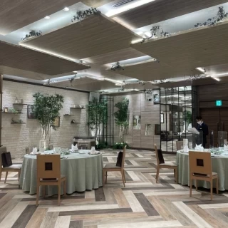 ナチュラルな会場