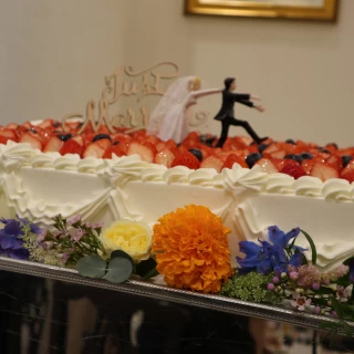 ウェディングケーキ！！
フルーツたっぷりで美味しかったです