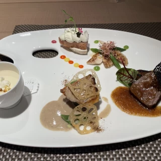 お魚料理がとても美味しかったです。