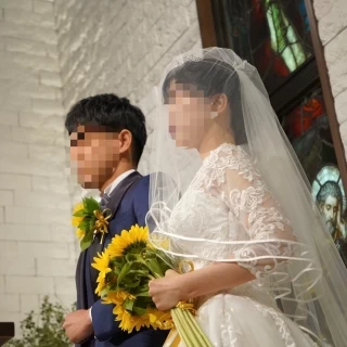 ひまわりでブーケ・ブートニアのセレモニーを行いました。
