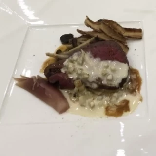 メイン