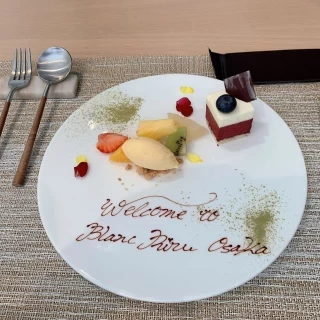 オリジナルのケーキやお料理を考えることができます