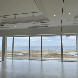 披露宴会場から見える海