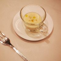 スープは野菜のみずみずしさと甘みを感じます