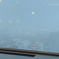 雨の日の披露宴会場からの景色