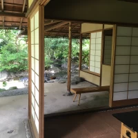 庭にある和室外観