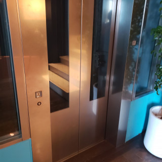 結婚式場に上がって来られる専用エレベーター
