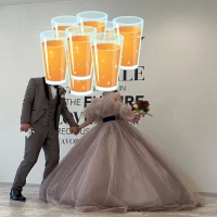 英語が書かれた壁での撮影