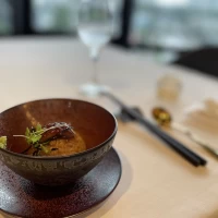 試食の際の締めとしてごはんが出てきてとても落ち着きました。