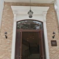 オリエンタルテラス邸の入り口。