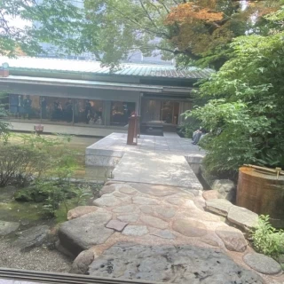 親用邸からの石舞台