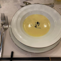 コースの一部のスープです。