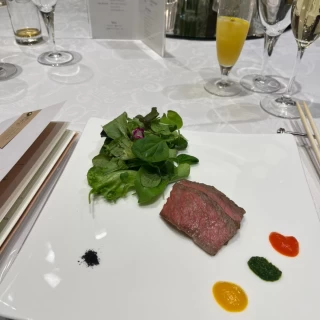 メインの肉料理