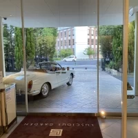 このオープンカー演出などで使えるそうです！