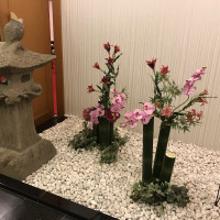 神前式会場入り口の装花等