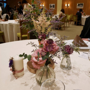 テーブル装花|631731さんのホテル軽井沢エレガンス 「森のチャペル軽井沢礼拝堂」の写真(1560949)