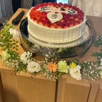 ケーキ入刀ではなく目入れをしたのがゲストに好評でした