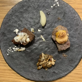 試食