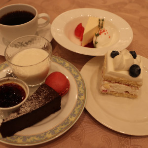 コース料理のケーキ、ウェディングケーキ、デザートビュッフェ|632016さんのホテルエミシア札幌の写真(1640589)