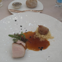 選べる温前菜、山形県産金華豚ロース肉とリ・ド・ヴォームニエル