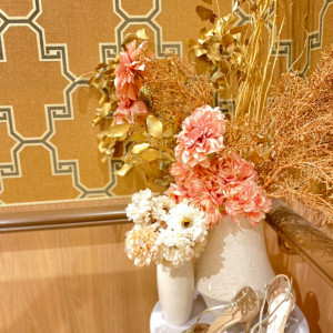 廊下に飾ってある式場のお花です。|632109さんのCrevette 名古屋（クルヴェット ナゴヤ）●BRASSグループの写真(1565313)