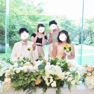 新郎新婦と一緒に撮影をしました。