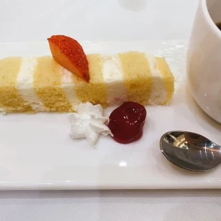 ウエディングケーキです。