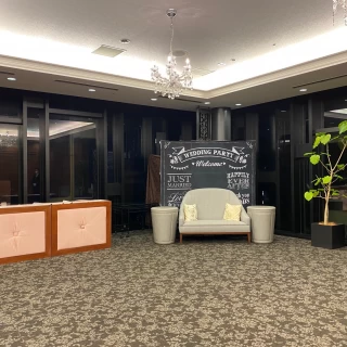 大きい方の会場のホワイエ