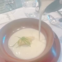 スープは温かくて美味しかったです。
