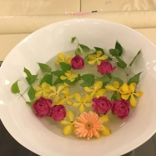 ロビーにもお花が飾ってあり可愛らしい感じだった