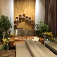 これも入り口付近