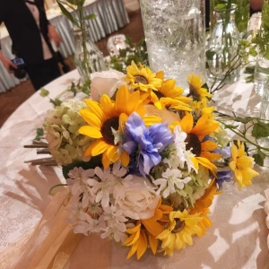前撮りでも使えるように、当日の生花とは別に造花のブーケ|632855さんのザ クラウンパレス新阪急高知の写真(1570460)