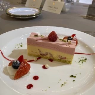 試食会でいただいたケーキ