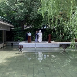 正面から見た石舞台